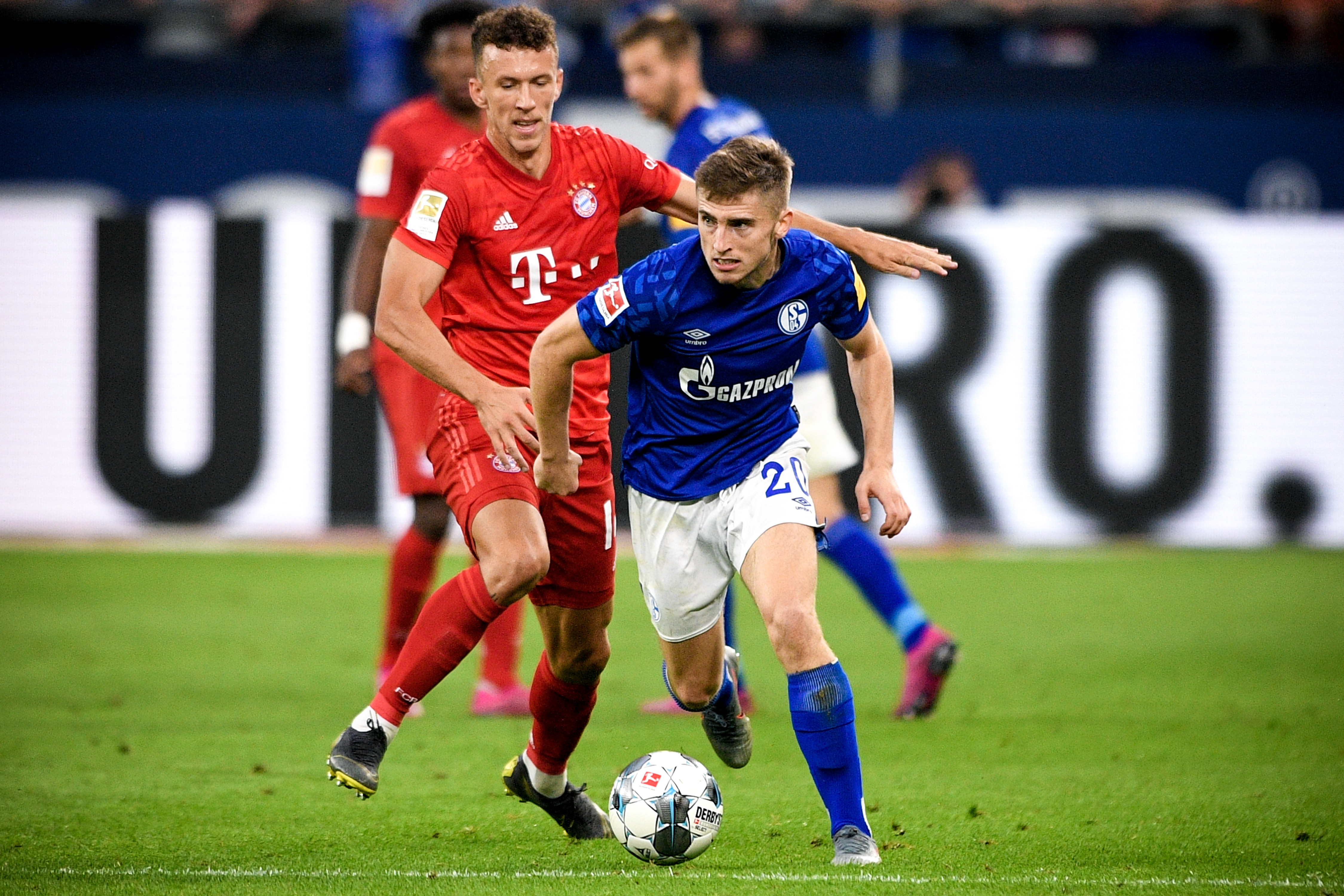 本文围绕 本文围绕