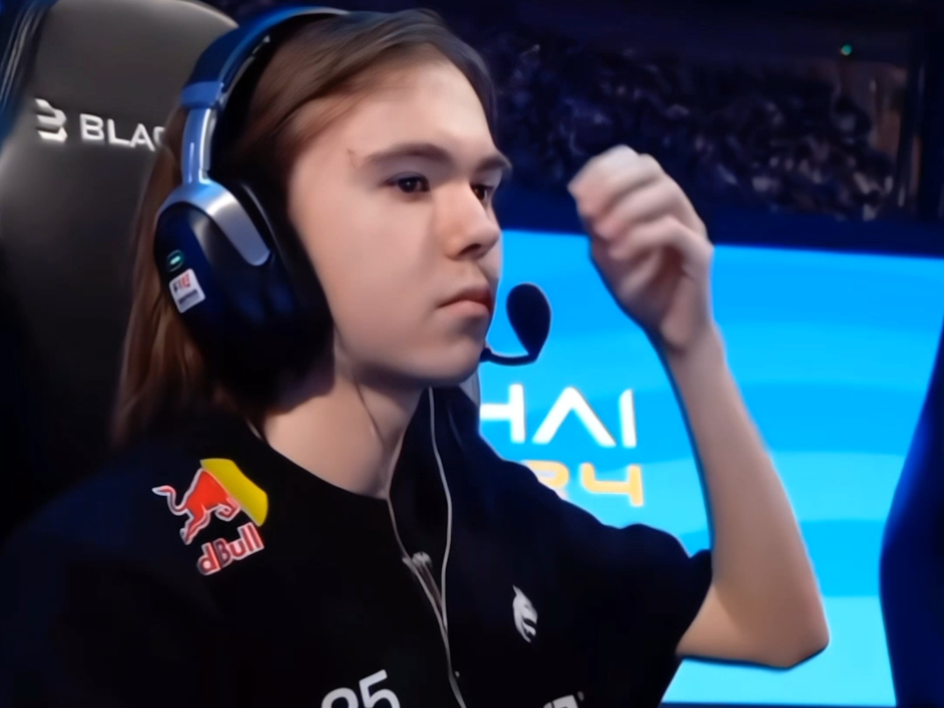 与此同时 与此同时