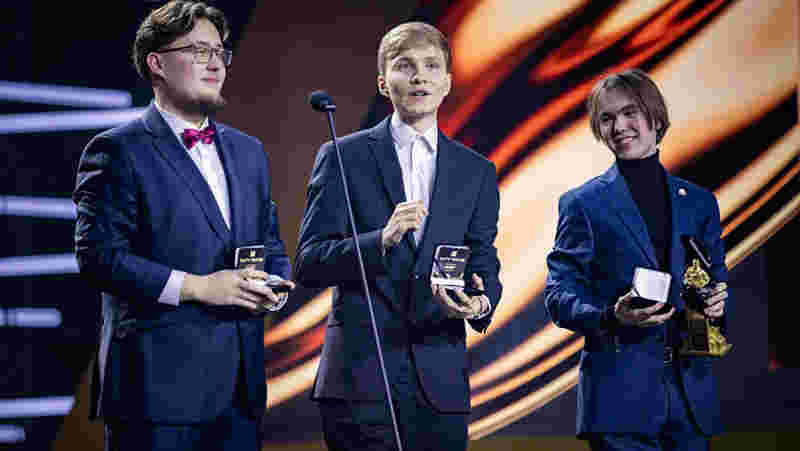 这位锋线以 这位锋线以